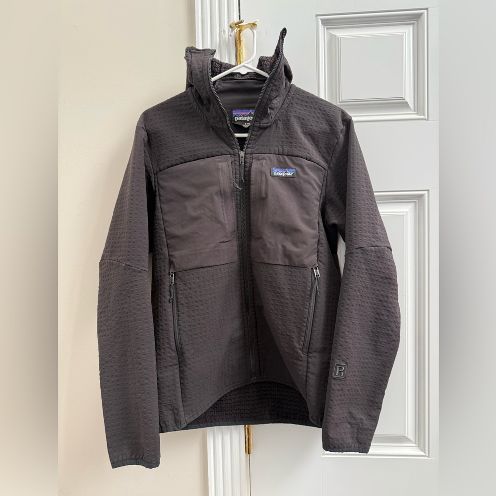 Patagonia Men's R2 TechFace Hoody Jacket - Picture 2 of 6